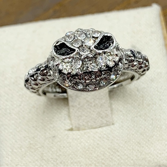 Jack Skellington pave crystal and enamel Nightmare Before Christmas ring sz 6.5 - Picture 12 of 12